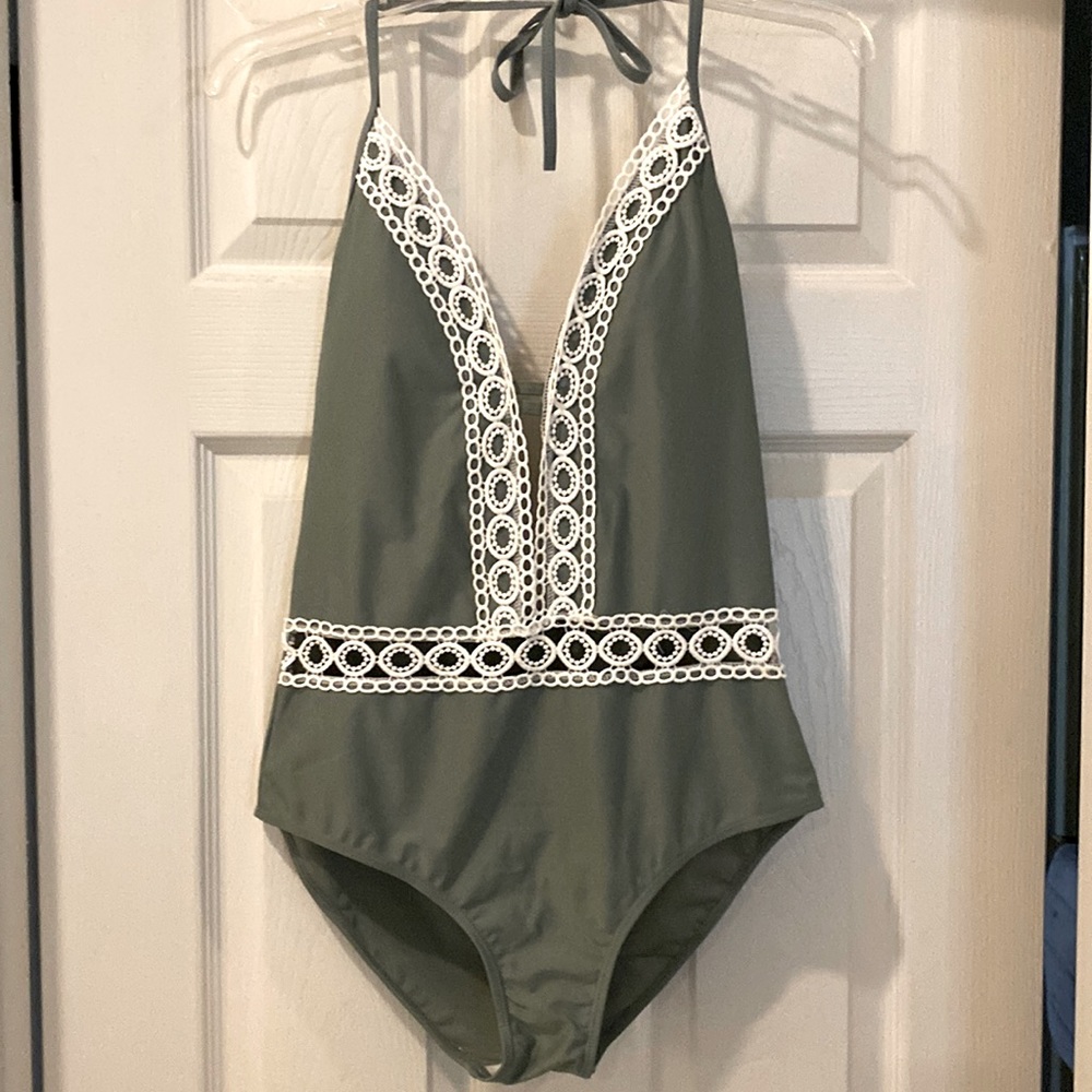 One piece bathing suit